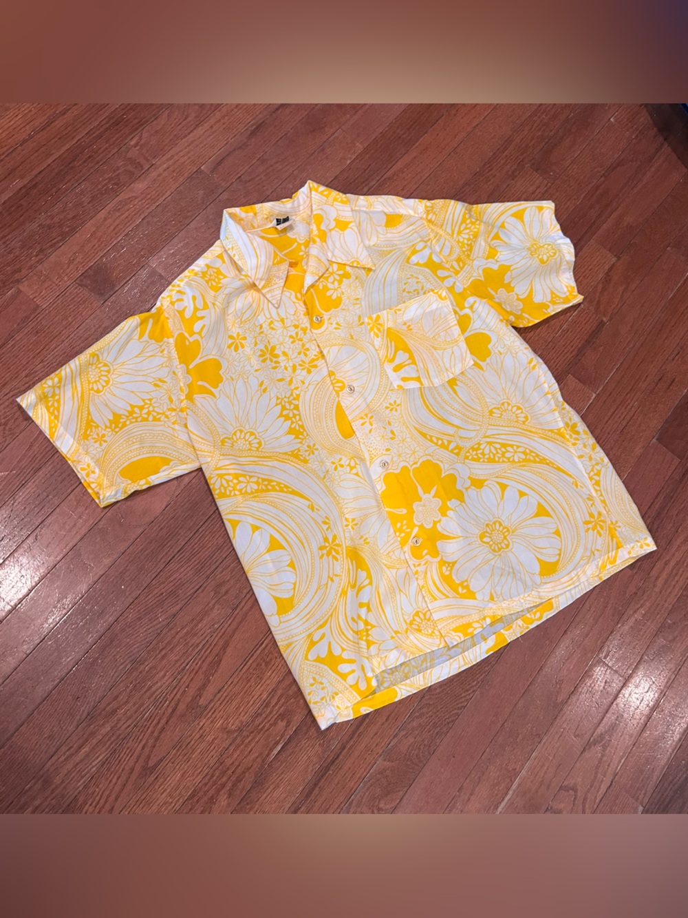 Vintage Made in Hawaii Floral Button Up Hawaiian Shirt - Picture 2 of 6